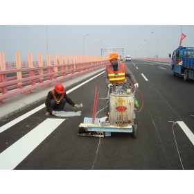 新乡市交通标线厂家_公路划线施工_厂家_价格